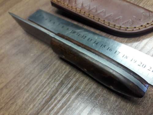 Handmade DAMASCUS Steel Hunting Knife with Wooden handle scales.FULL TANG !!!!!!