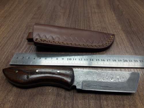 Handmade DAMASCUS Steel Hunting Knife with Wooden handle scales.FULL TANG !!!!!!