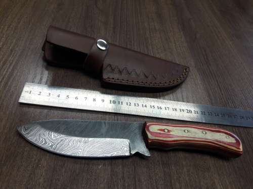 Handmade DAMASCUS Steel Hunting Knife with Wooden handle scales.FULL TANG !!!!!!