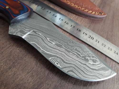 Handmade DAMASCUS Steel Hunting Knife with Wooden handle scales.FULL TANG !!!!!!