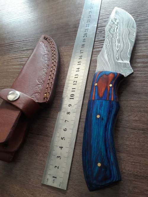 Handmade DAMASCUS Steel Hunting Knife with Wooden handle scales.FULL TANG !!!!!!