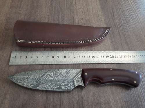 Handmade DAMASCUS Steel Hunting Knife, Micarta handle scales.