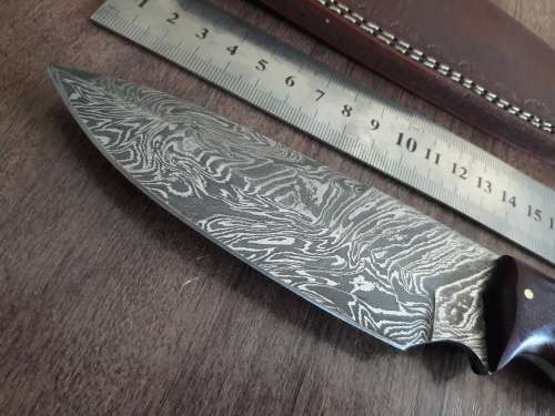 Handmade DAMASCUS Steel Hunting Knife, Micarta handle scales.