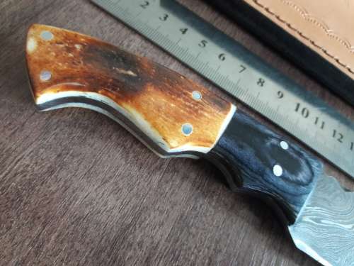 Handmade DAMASCUS Steel Hunting Knife, BURNT Camel Bone & Wooden Handle scales. GIFT TIME !!!!