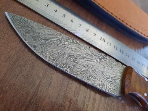 Handmade Damascus steel HUNTING  knife with WOODEN handle scales.