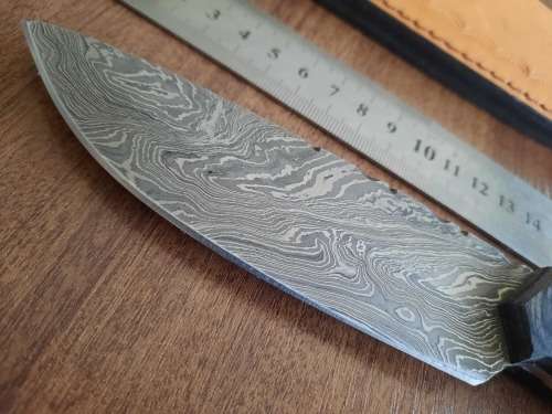 Handmade Damascus steel HUNTING  knife with WOODEN handle scales.