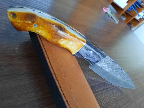Handmade DAMASCUS Steel Hunting Knife, BURNT Camel Bone & Wooden Handle scales.