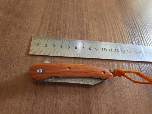 Damascus VG-10 Stainless Steel folding knife, RAZOR Sharp, NO POUCH, High Quality, Rosewood handle.