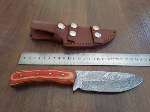 Handmade Damascus steel HUNTING  knife with WOODEN handle scales.