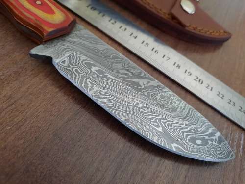 Handmade Damascus steel HUNTING  knife with WOODEN handle scales.