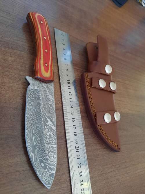 Handmade Damascus steel HUNTING  knife with WOODEN handle scales.