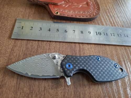 Damascus VG-10 Stainless Steel folding knife, RAZOR Sharp, High End TITANIUM & Carbon Fiber handle.