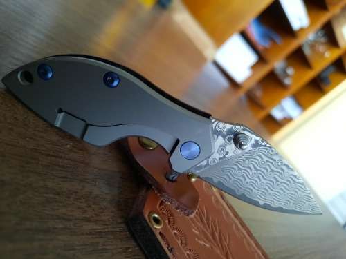 Damascus VG-10 Stainless Steel folding knife, RAZOR Sharp, High End TITANIUM & Carbon Fiber handle.