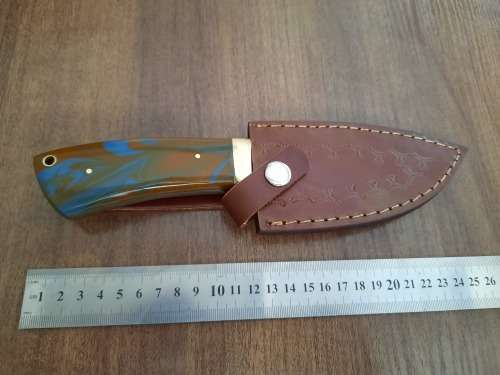 Handmade DAMASCUS Steel Hunting Knife, Epoxy RESIN Handle scales. NEW STOCK !!