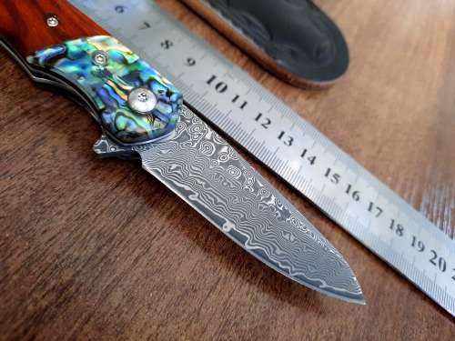 Damascus VG-10 Stainless Steel folding knife, RAZOR Sharp, Rosewood & Shell handle.