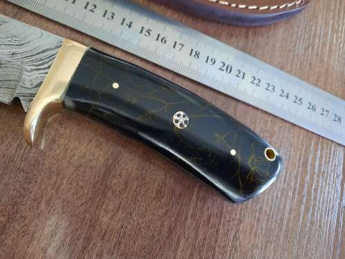 Handmade DAMASCUS Steel Hunting Knife, Epoxy RESIN Handle scales. NEW STOCK !!