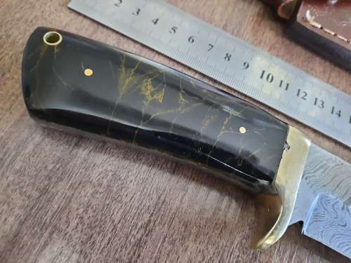 Handmade DAMASCUS Steel Hunting Knife, Epoxy RESIN Handle scales. NEW STOCK !!