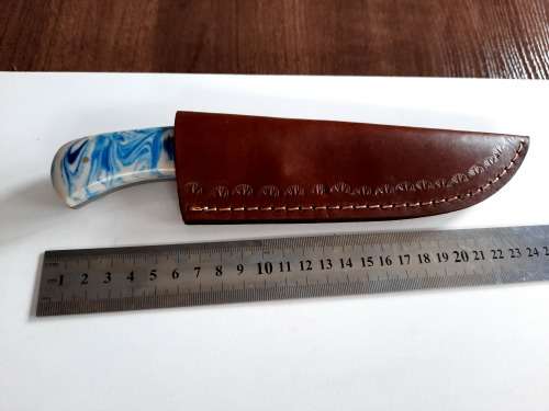 Handmade DAMASCUS Steel Hunting Knife, Epoxy RESIN Handle scales. NEW STOCK !!