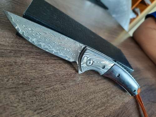 Damascus VG-10 Stainless Steel folding knife, RAZOR Sharp, Bolster Patterned, High Carbon SS