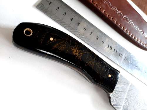 Handmade DAMASCUS Steel Hunting Knife, Epoxy RESIN Handle scales. NEW STOCK !!