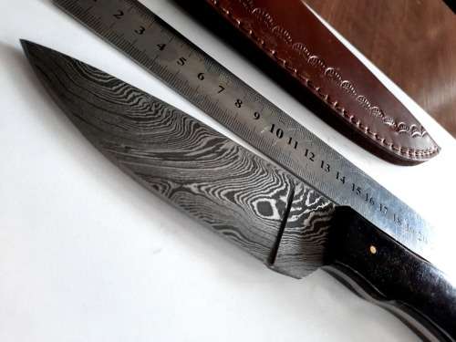 Handmade DAMASCUS Steel Hunting Knife, Epoxy RESIN Handle scales. NEW STOCK !!