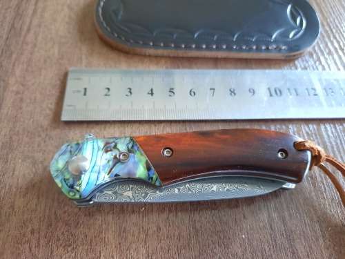 Damascus VG-10 Stainless Steel folding knife, RAZOR Sharp, Rosewood & Shell handle.