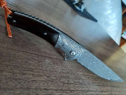 Damascus VG-10 Stainless Steel folding knife, RAZOR Sharp, Bolster Patterned, High Carbon SS