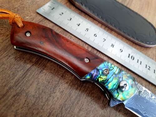 Damascus VG-10 Stainless Steel folding knife, RAZOR Sharp, Rosewood & Shell handle.
