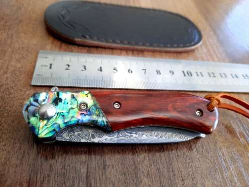 Damascus VG-10 Stainless Steel folding knife, RAZOR Sharp, Rosewood & Shell handle.