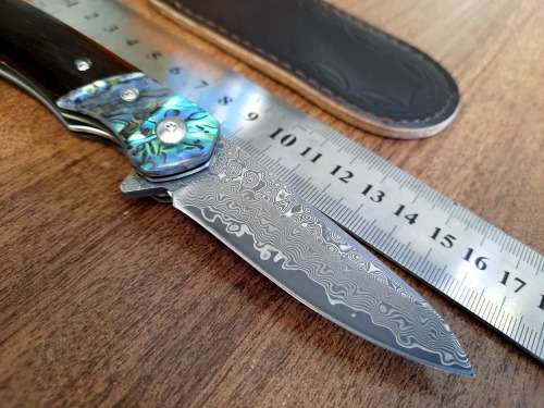 Damascus VG-10 Stainless Steel folding knife, RAZOR Sharp, EBONY WOOD & Shell handle.