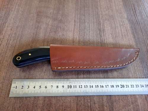 Handmade Damascus steel HUNTING  knife with BULL HORN handle scales. NEW STOCK !!!