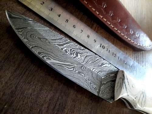 Handmade DAMASCUS Steel Hunting Knife, Epoxy RESIN Handle scales. NEW STOCK !!