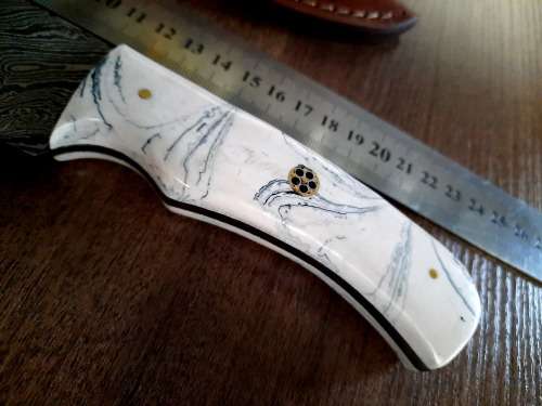 Handmade DAMASCUS Steel Hunting Knife, Epoxy RESIN Handle scales. NEW STOCK !!