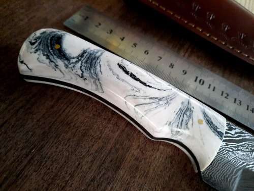 Handmade DAMASCUS Steel Hunting Knife, Epoxy RESIN Handle scales. NEW STOCK !!