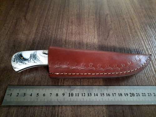Handmade DAMASCUS Steel Hunting Knife, Epoxy RESIN Handle scales. NEW STOCK !!
