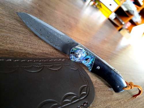 Damascus VG-10 Stainless Steel folding knife, RAZOR Sharp, EBONY WOOD & Shell handle.
