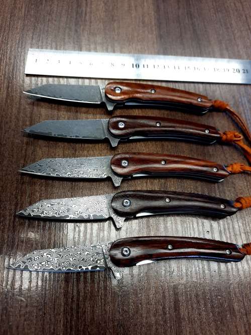 Damascus VG-10 Stainless Steel folding knife, RAZOR Sharp, New Stock, High Quality, FREE Bracelet.
