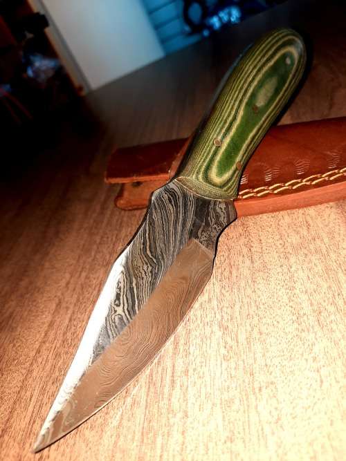 Handmade Damascus steel HUNTING  knife with MICARTA handle scales. FREE Leather Pouch.