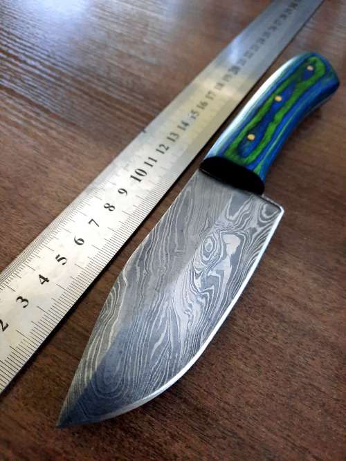 Handmade Damascus steel HUNTING Knife with Wooden handle scales. No Leather Sheath !