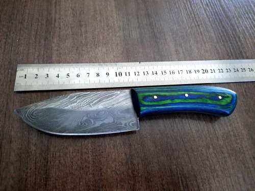 Handmade Damascus steel HUNTING Knife with Wooden handle scales. No Leather Sheath !