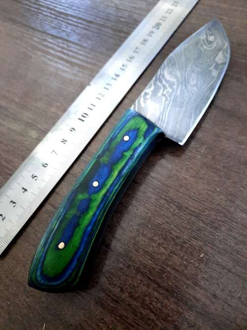 Handmade Damascus steel HUNTING Knife with Wooden handle scales. No Leather Sheath !