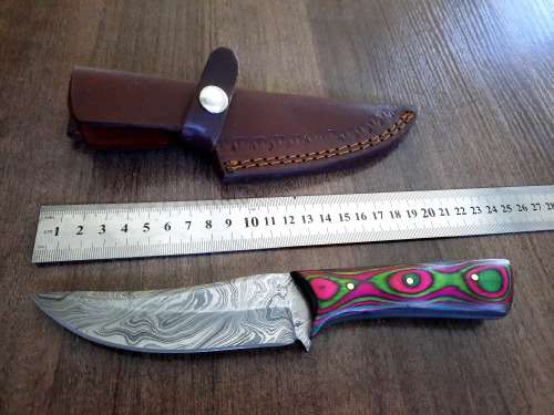 Handmade Damascus steel HUNTING Knife with Wooden handle scales, Leather sheath included in this auc