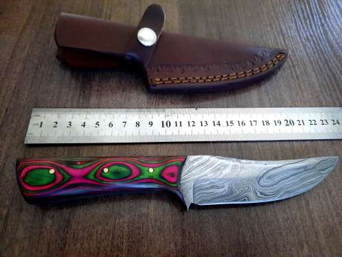 Handmade Damascus steel HUNTING Knife with Wooden handle scales, Leather sheath included in this auc