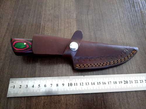 Handmade Damascus steel HUNTING Knife with Wooden handle scales, Leather sheath included in this auc