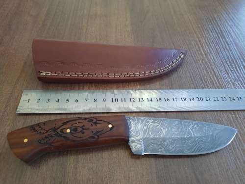 Handmade Damascus steel HUNTING Knife with Wooden handle scales, No leather included.