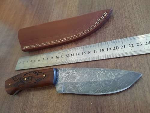 Handmade Damascus steel HUNTING Knife with Wooden handle scales, No leather included.