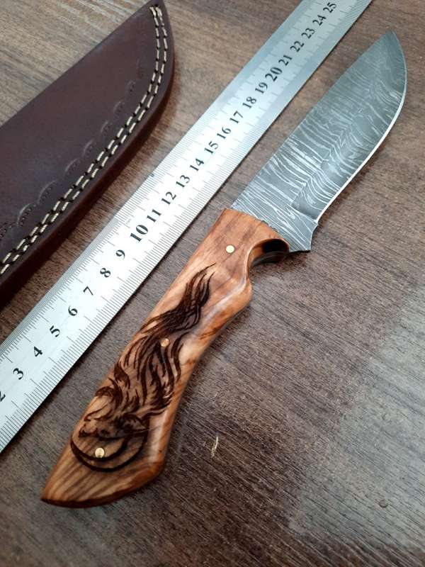 Handmade Damascus steel HUNTING Knife with Wooden handle scales, No leather included.