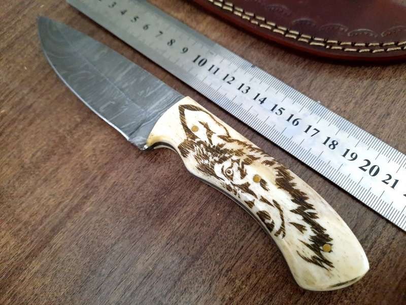 Handmade Damascus steel HUNTING  knife with Camel Bone handle scales Wolf engraved,