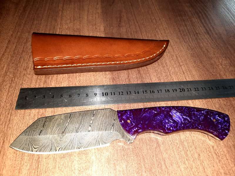 Handmade Damascus steel HUNTING Knife with Epoxy Resin handle scales, Perfect Gift for him.