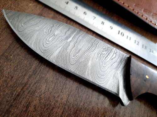 Handmade Damascus steel HUNTING Knife with Wooden handle scales, New stock !